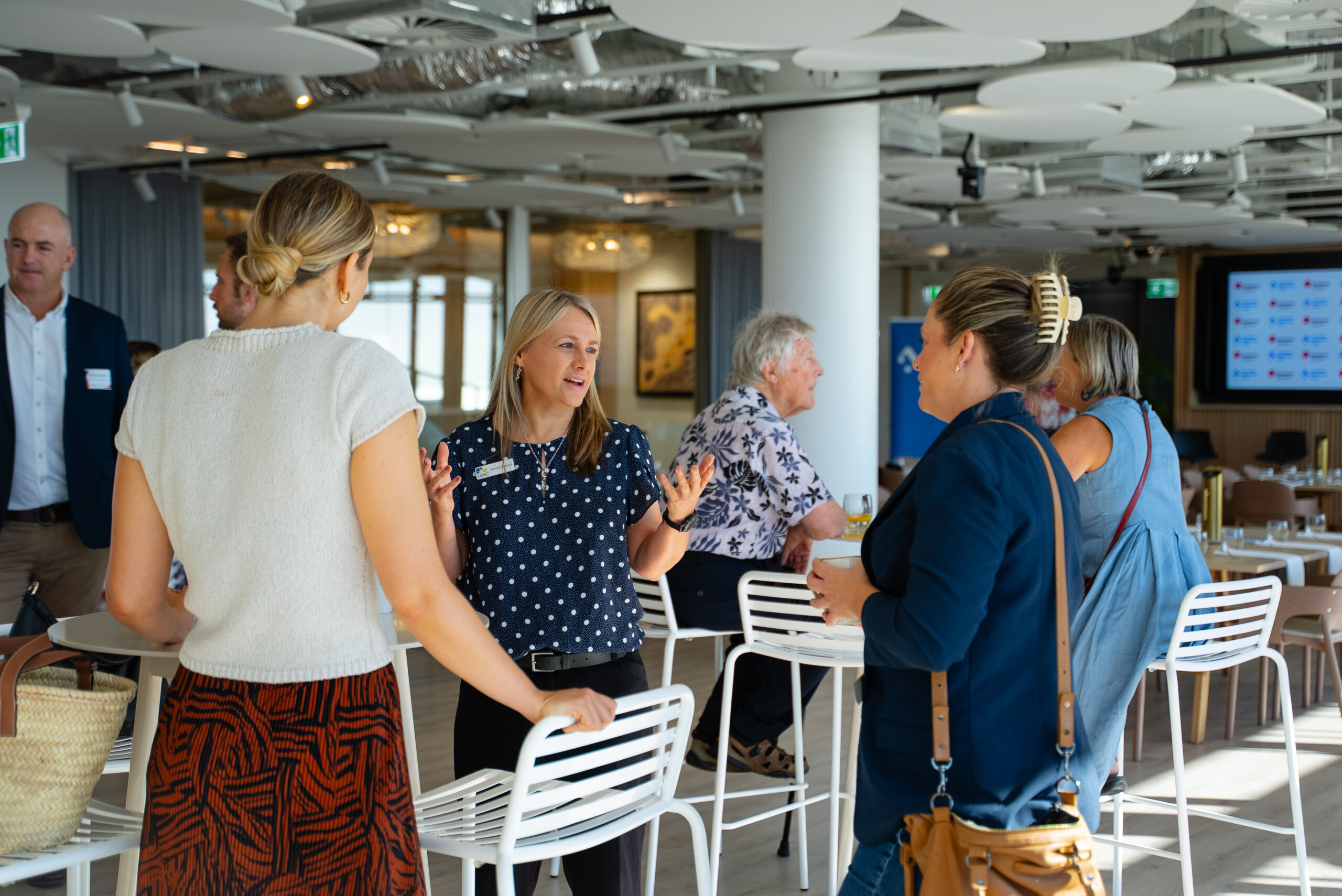 BCQ - Digital Future_Networking_13