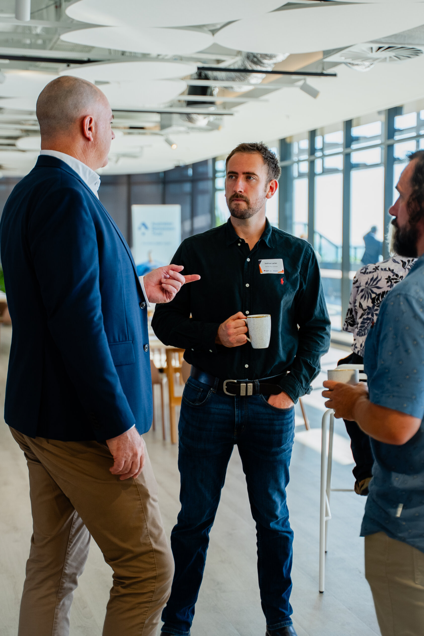 BCQ - Digital Future_Networking_24