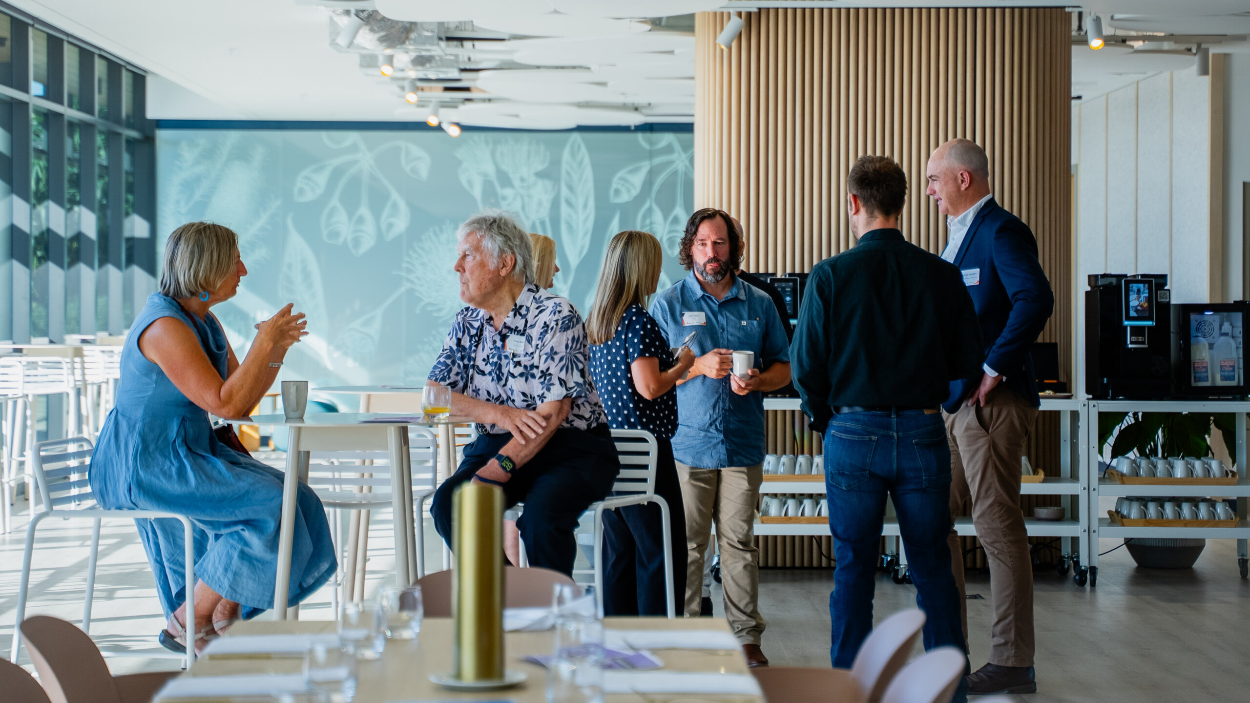 BCQ - Digital Future_Networking_30