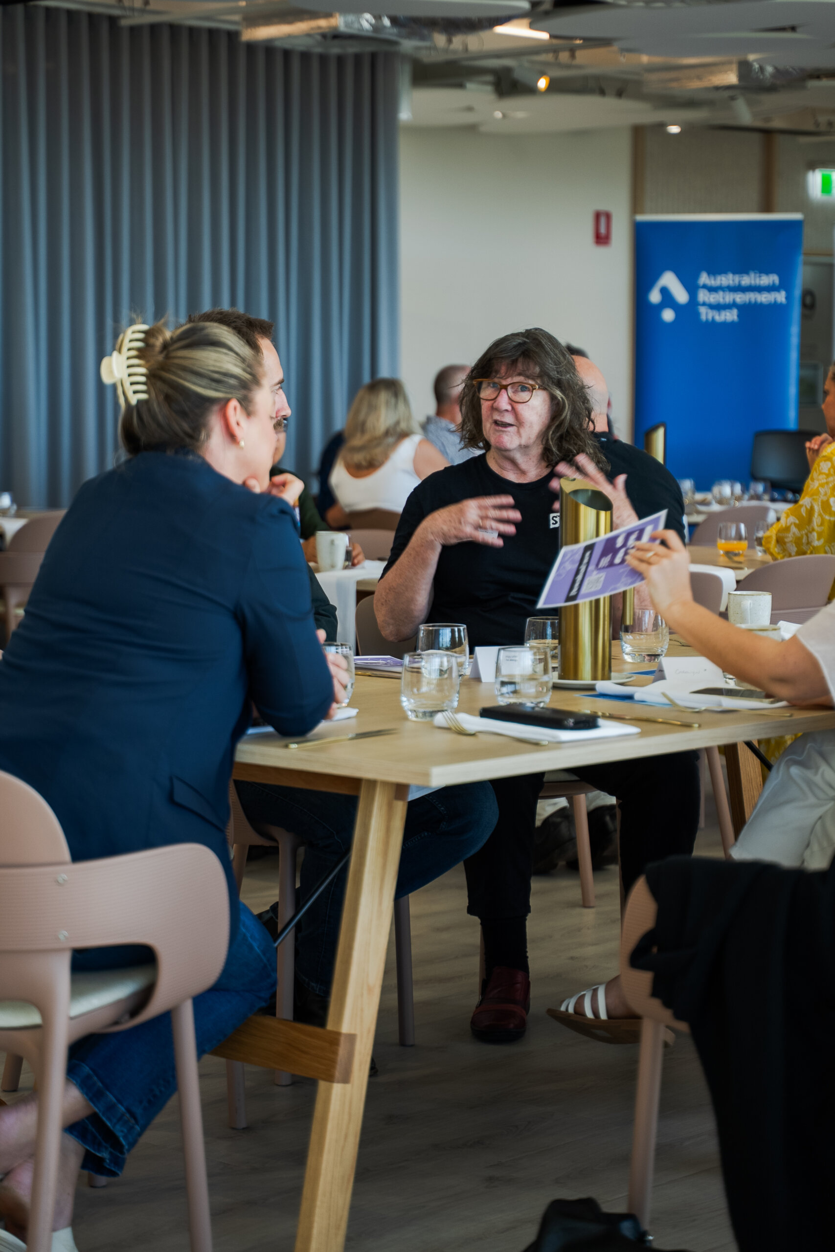 BCQ - Digital Future_Networking_42