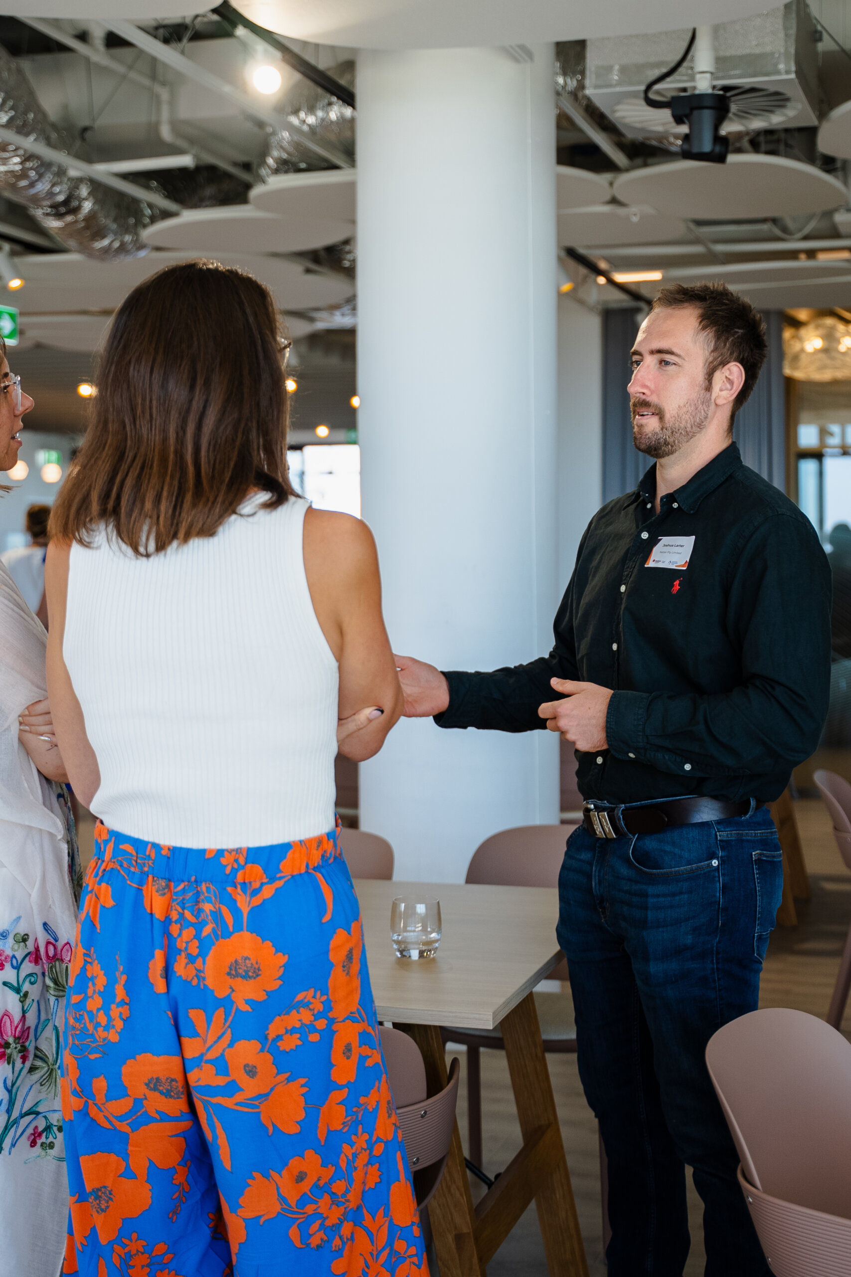 BCQ - Digital Future_Networking_45