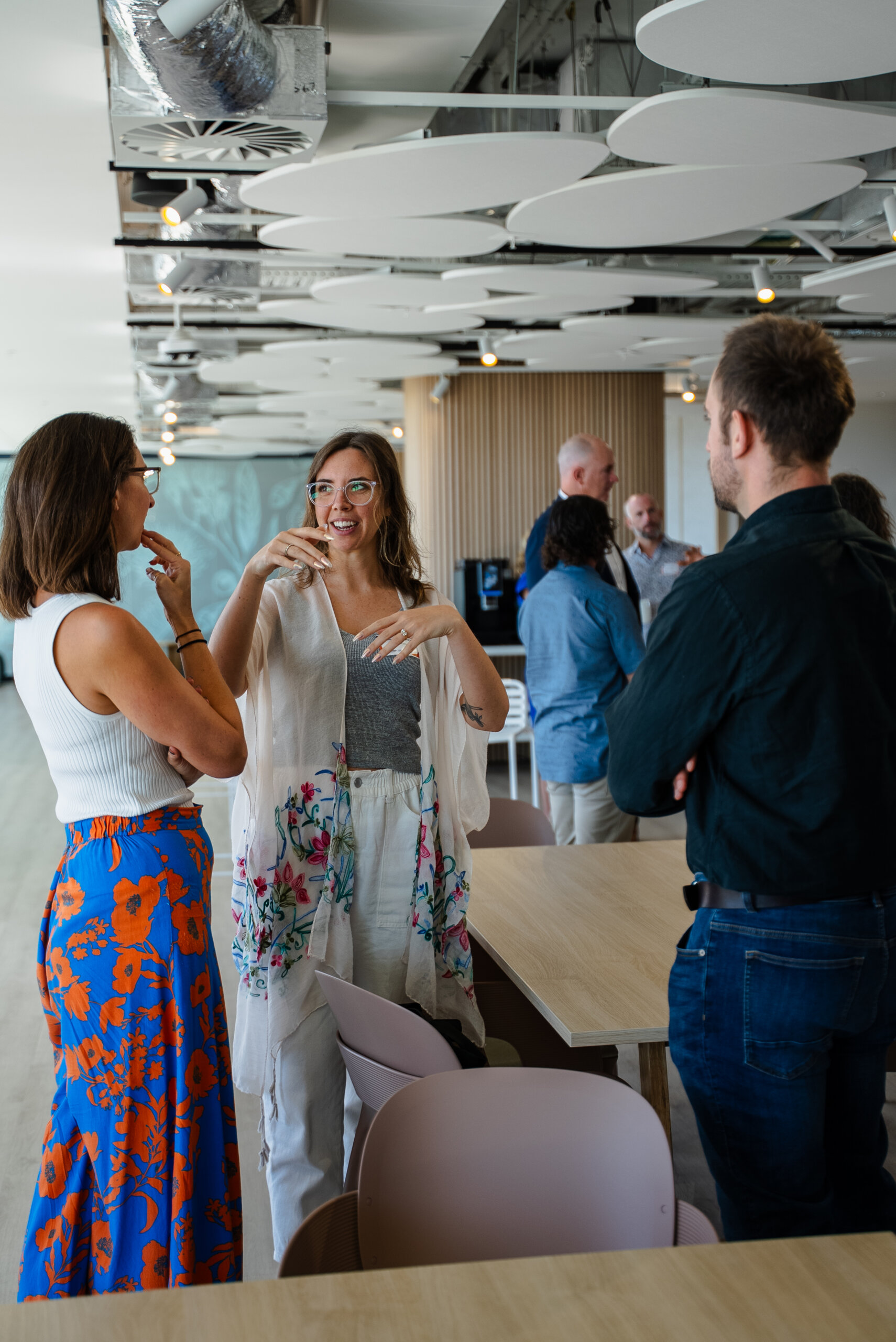 BCQ - Digital Future_Networking_47